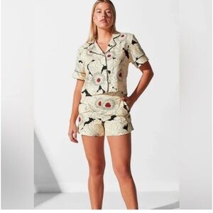 NOLI NWOT Poppy Pajama Set w Piping Floral Top + Shorts, Black Cream Size M